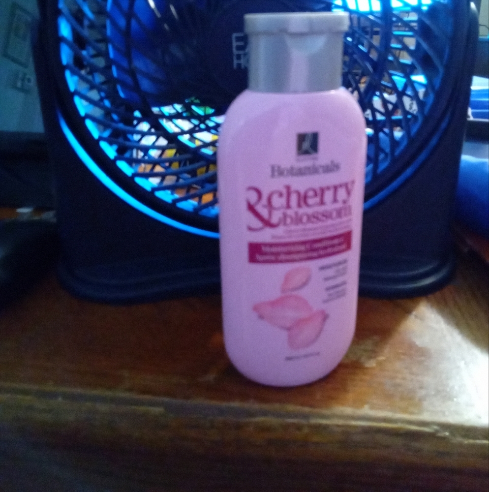 Hair conditioner  cherry blossom scent